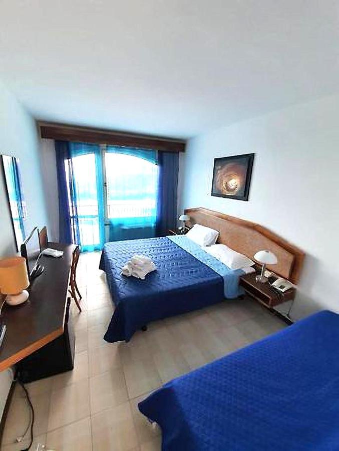 Hotel Horizon Elba Portoferraio Bagian luar foto
