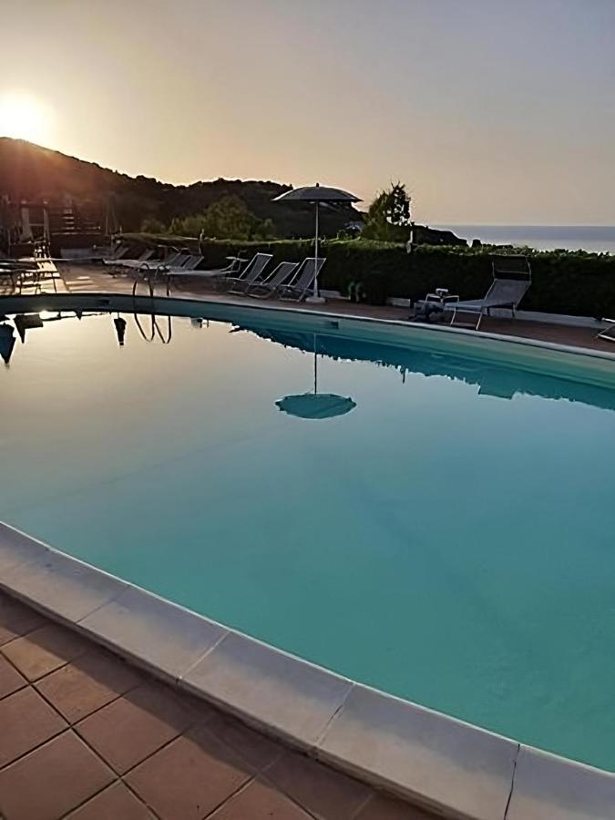 Hotel Horizon Elba Portoferraio Bagian luar foto