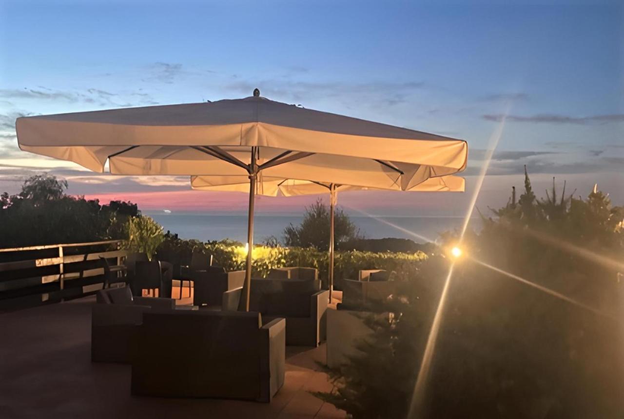 Hotel Horizon Elba Portoferraio Bagian luar foto