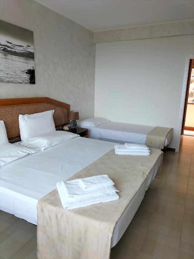 Hotel Horizon Elba Portoferraio Bagian luar foto