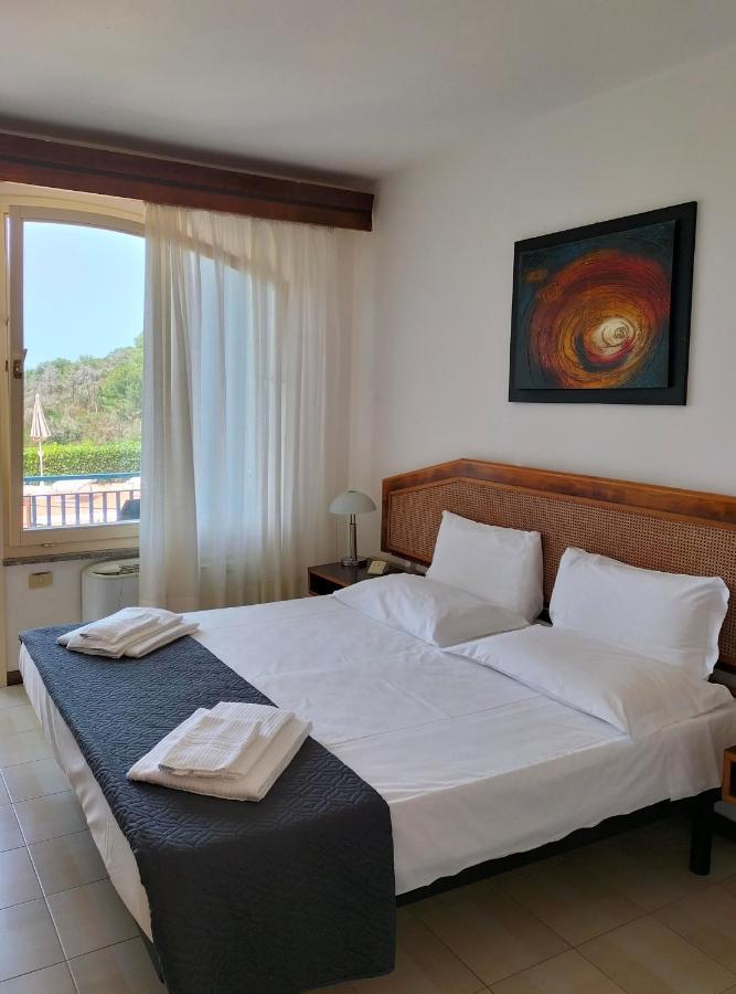 Hotel Horizon Elba Portoferraio Bagian luar foto